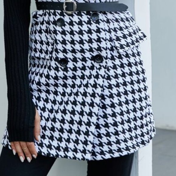 CHIC IN TWEED Hounds tooth Pattern button front - Picture 6 of 6